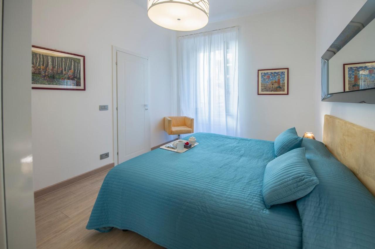 Mamo Florence - Amalia Piazza Signoria Apartment Luaran gambar